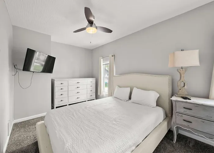 The Southern Nook - For 8 *